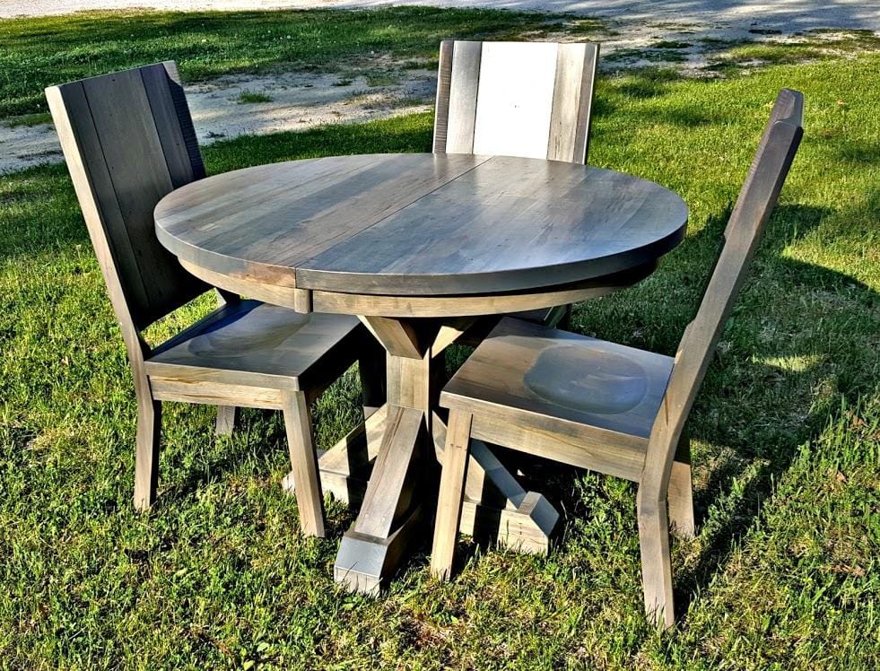 Brewster Single Pedestal Table with matching chairs