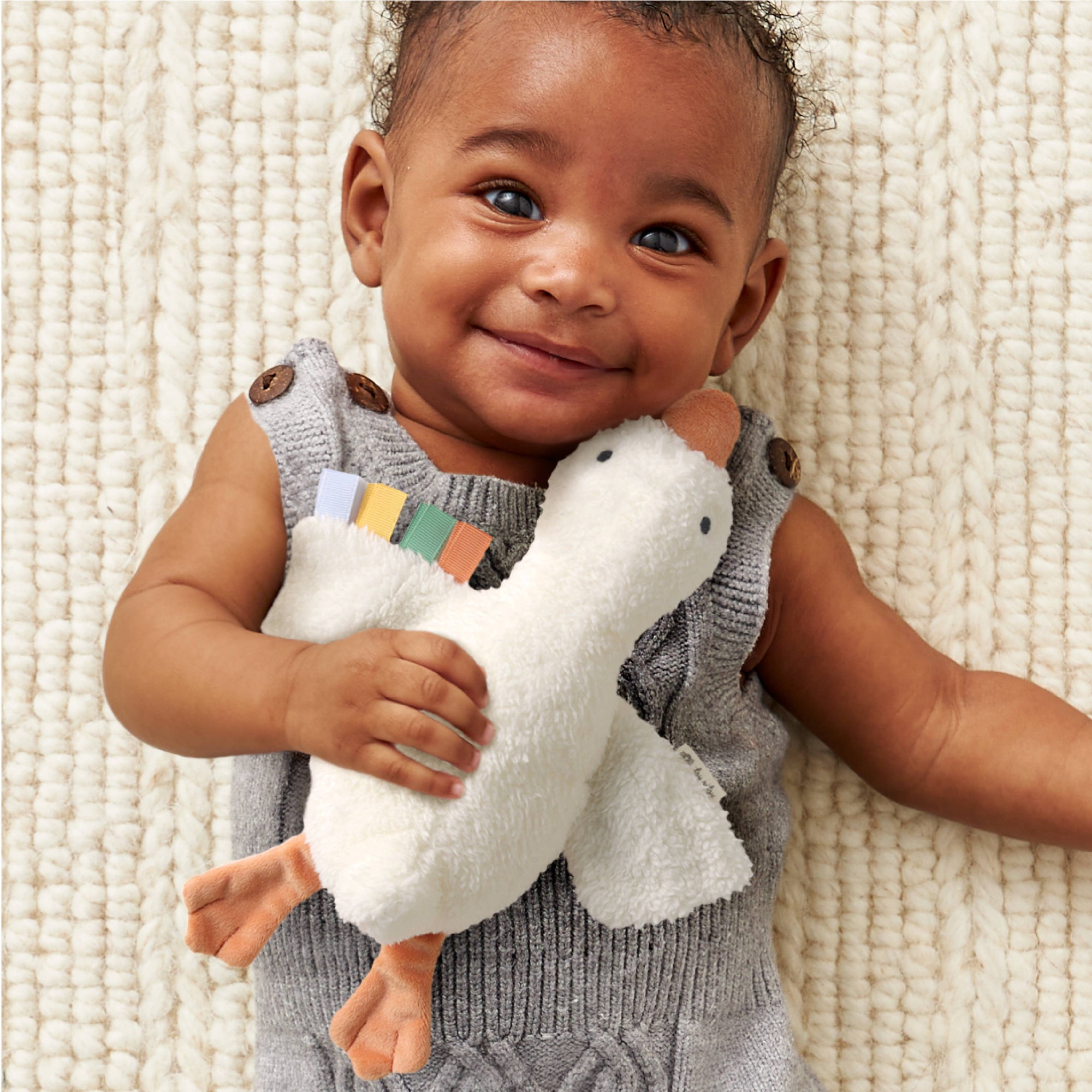 Itzy Huggable™ Goose
